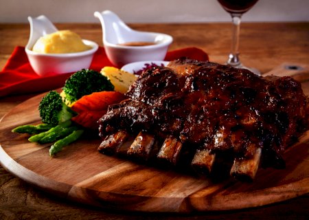 Dicas para o seu churrasco deste domingo: Costela na Cerveja