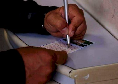 Confira as dezenas sorteadas na Mega-Sena neste s&aacute;bado