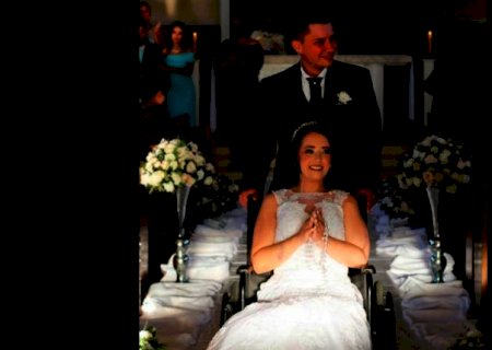Noiva com câncer realiza sonho de se casar dias antes de morrer