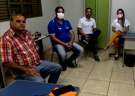 Reunião define calendário para mutirão de limpeza publica em Douradina