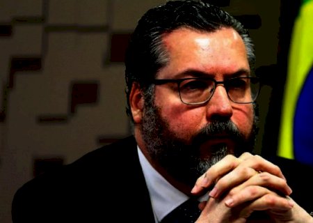 Ernesto Araújo pede demissão do cargo de ministro de Relações Exteriores