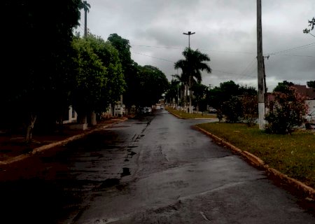 Frio chega trazendo garoa nesta quarta-feira em Itaporã