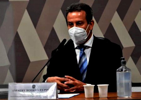 Recusar vacina tamb&eacute;m &eacute; um direito, diz novo ministro