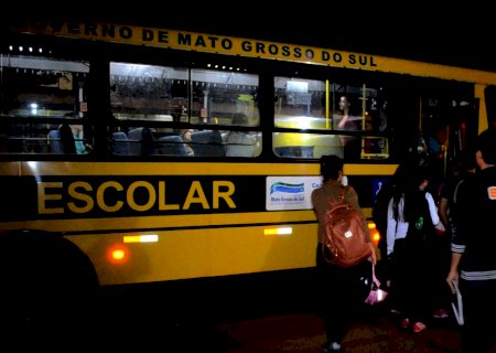 Universitários de Itaporã que usam transporte escolar tem que portar carteira de vacinação contra COVID-19