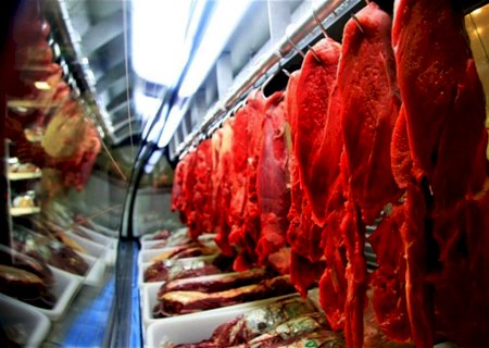 Sem China, carne começa a ser vendida no Brasil; confira os destaques desta segunda