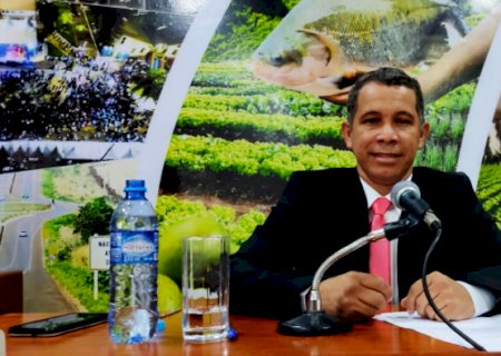 Vereador Padeirinho obtém maioria dos votos e é o novo presidente da Câmara de Itaporã (Vídeo)