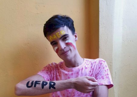 Itaporaense Thiago Francisco passa em vestibular de medicina e recebe cumprimentos