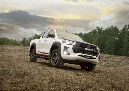 Toyota Gazoo Racing apresenta terceira gera&ccedil;&atilde;o da Hilux GR-S com 224 cv