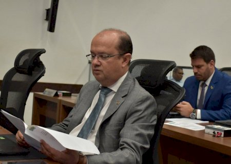 Escola de Deodápolis vai receber aparelhos de ar-condicionado com emenda de Barbosinha