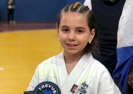 Karateca douradense conquista títulos em campeonato estadual
