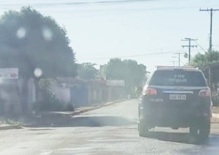 Telefone, dinheiro e documentos são furtados de interior de carro em Itaporã