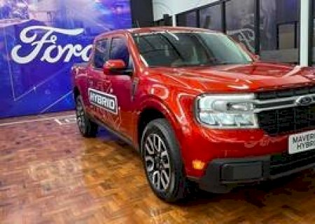 Ford apresenta Maverick híbrida em evento realizado em SP