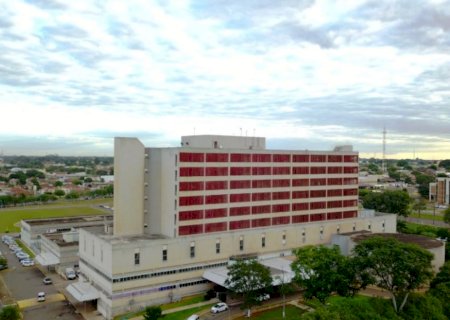 Família pede ajuda com custos na capital durante tratamento de criança por leucemia