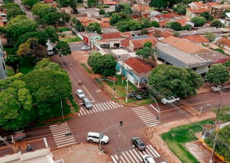 Semáforos em seis cruzamentos começam a funcionar nesta quarta em Dourados
