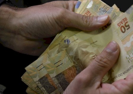 Beneficiários com NIS final 3 recebem hoje Bolsa Família