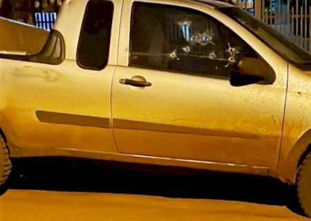 Motorista de picape é executado a tiros de pistola quando chegava em casa em MS