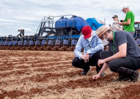 Grupo da Noruega e Suécia conhece produção sustentável de soja não-transgênica da Amaggi