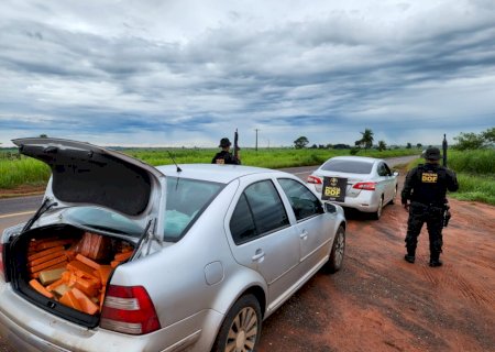 Veículo com mais de 300 quilos de maconha foi apreendido pelo DOF