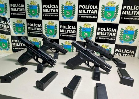 Polícia Militar prende dois homens com 4 pistolas em Dourados