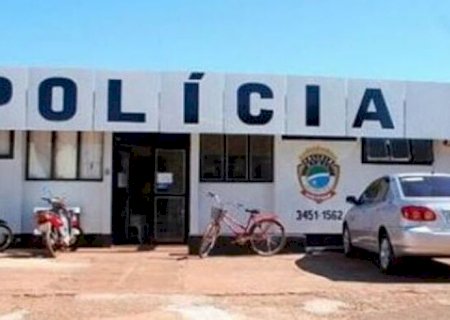 PM de Itaporã atende ocorrência de violência doméstica, autor estava com ''sete facas'' na cintura