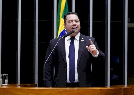 Ausente, Rodolfo culpa assessor por voto a favor de arcabouço: “sou contra o Governo Lula”