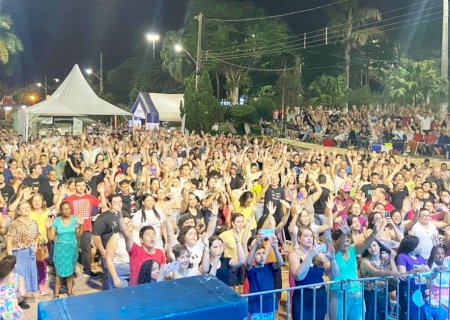 Grande público prestigiou a Marcha Para Jesus em Itaporã