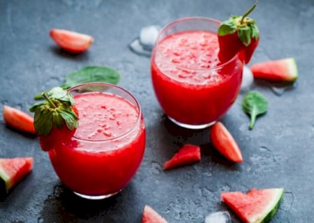8 sucos detox e refrescantes para começar a semana