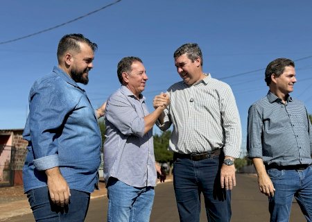 Gerson destaca municipalismo em entrega de obras no centenário de Maracaju