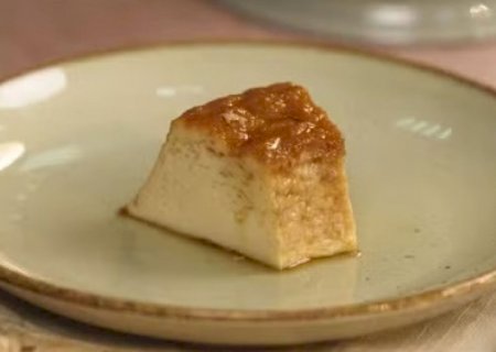 Um doce sem sair da dieta? Prepare um pudim fit
