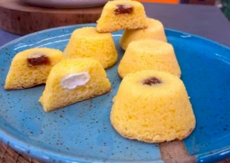 Bolo de fubá escaldado é uma deliciosa opção para o lanche