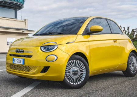 Fiat 500 Hybrid Torino faz 20 km/l com motor do Mobi e sistema híbrido do Pulse