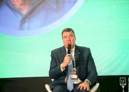 Riedel vai ao Rio de Janeiro para reuni&atilde;o de governadores ap&oacute;s opera&ccedil;&atilde;o