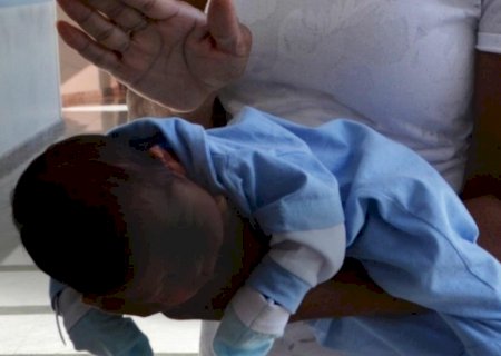 Curso de desengasgo de bebês para papais está perto de virar realidade