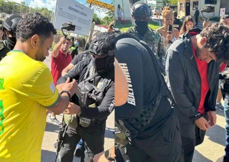 Brasileiros são expulsos da Bolívia ao serem flagrados com fuzis AK-47