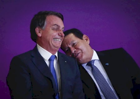 Bolsonaro "pode morrer de um dia para o outro", diz Mourão
