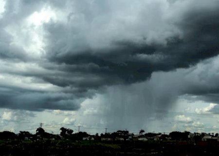 Inmet emite alerta de tempestade para Itaporã e região até quarta-feira