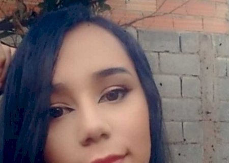 Jovem morre após ser esfaqueada seis vezes; companheiro é detido por feminicídio