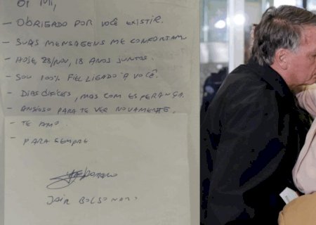 Bolsonaro faz carta de aniversário de casamento para Michelle