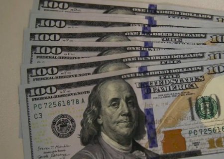 D&oacute;lar fecha em R$ 5,15 e bolsas sobem com tarifas dos EUA em vigor