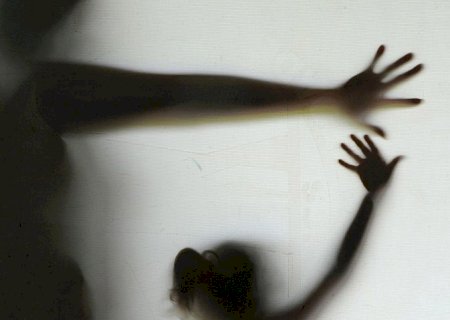 Dourados - Adolescente é vítima de estupro coletivo em casa de amiga