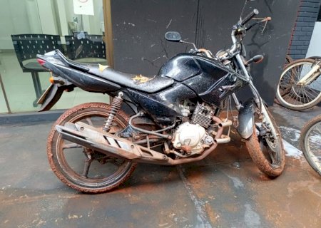 Dourados - Dupla é detida após furtar motocicleta no Bairro Esplanada
