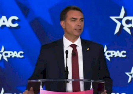 Fala de Flávio Bolsonaro nos EUA sobre terras raras revolta a esquerda
