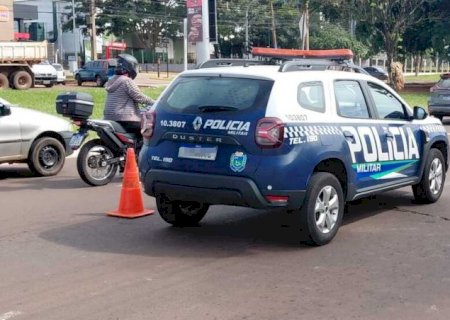 Ciclista é atropelado por caminhonete e fica em estado grave em Dourados