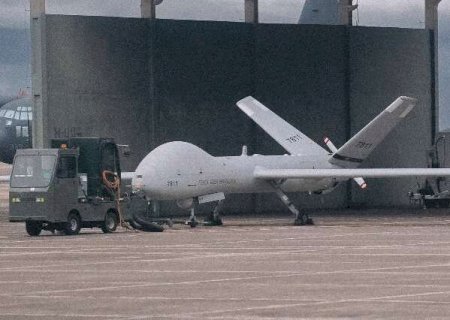 Drone israelense cai durante treinamento militar em Campo Grande
