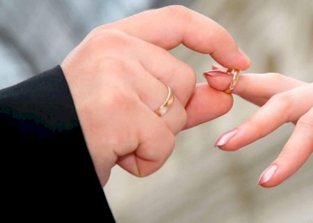 Casar cedo ou esperar? Veja qual é o momento certo para dizer “sim”
