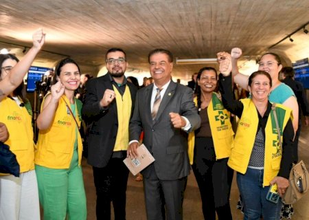 Nelsinho reforça apoio à valorização de agentes de saúde em encontro com representantes de Dourados