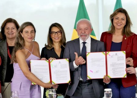 Lula sanciona leis para fortalecer combate à violência contra mulheres