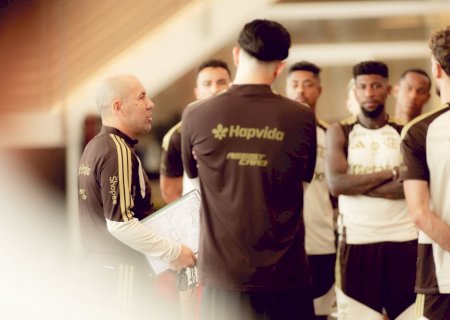 Flamengo tenta assimilar "derrota pesada" e mantém confiança no trabalho para o restante do ano
