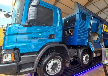 Scania e Siltomac lançam caminhão P 360 8x4 de 25 toneladas para a pecuária | Mecânica Online®| 26 anos | Mecânica do jeito que você entende