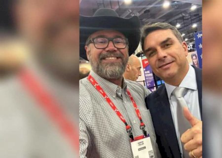 Pollon afirma que esquerda tenta desgastar imagem de Flávio Bolsonaro (vídeo)